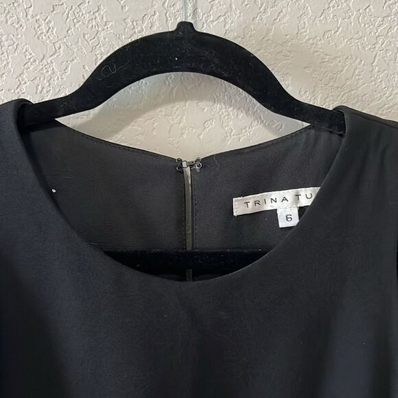 TRINA TURK Alaina Sleeveless Popover Dress, Black, Size 6 - Picture 6 of 11